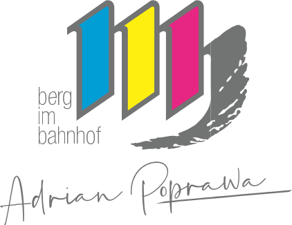 Berg im Bahnhof – Adrian Poprawa